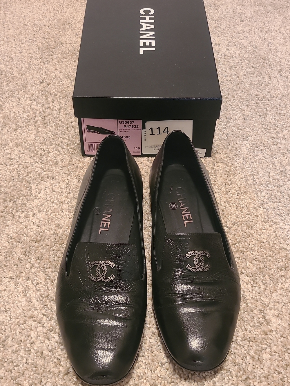 CHANEL Black Leather CC Logo Slip-On Flats